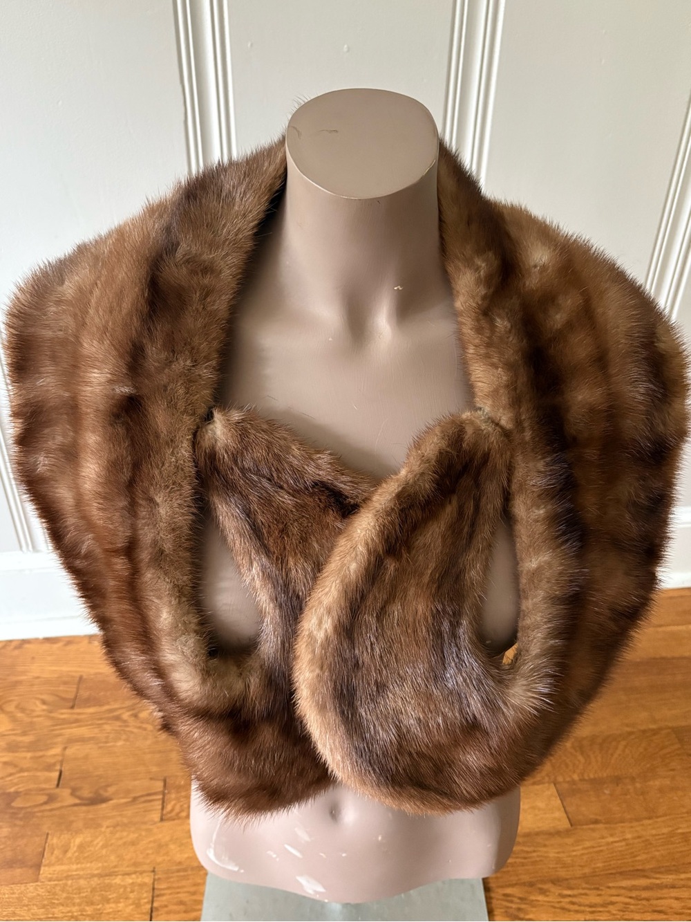 Vintage Henri Bendle brown mink fur collar
